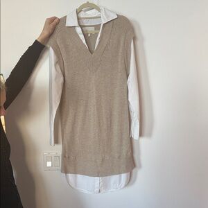 Brochu Walker Beige Knit Vest with layered white blouse size small